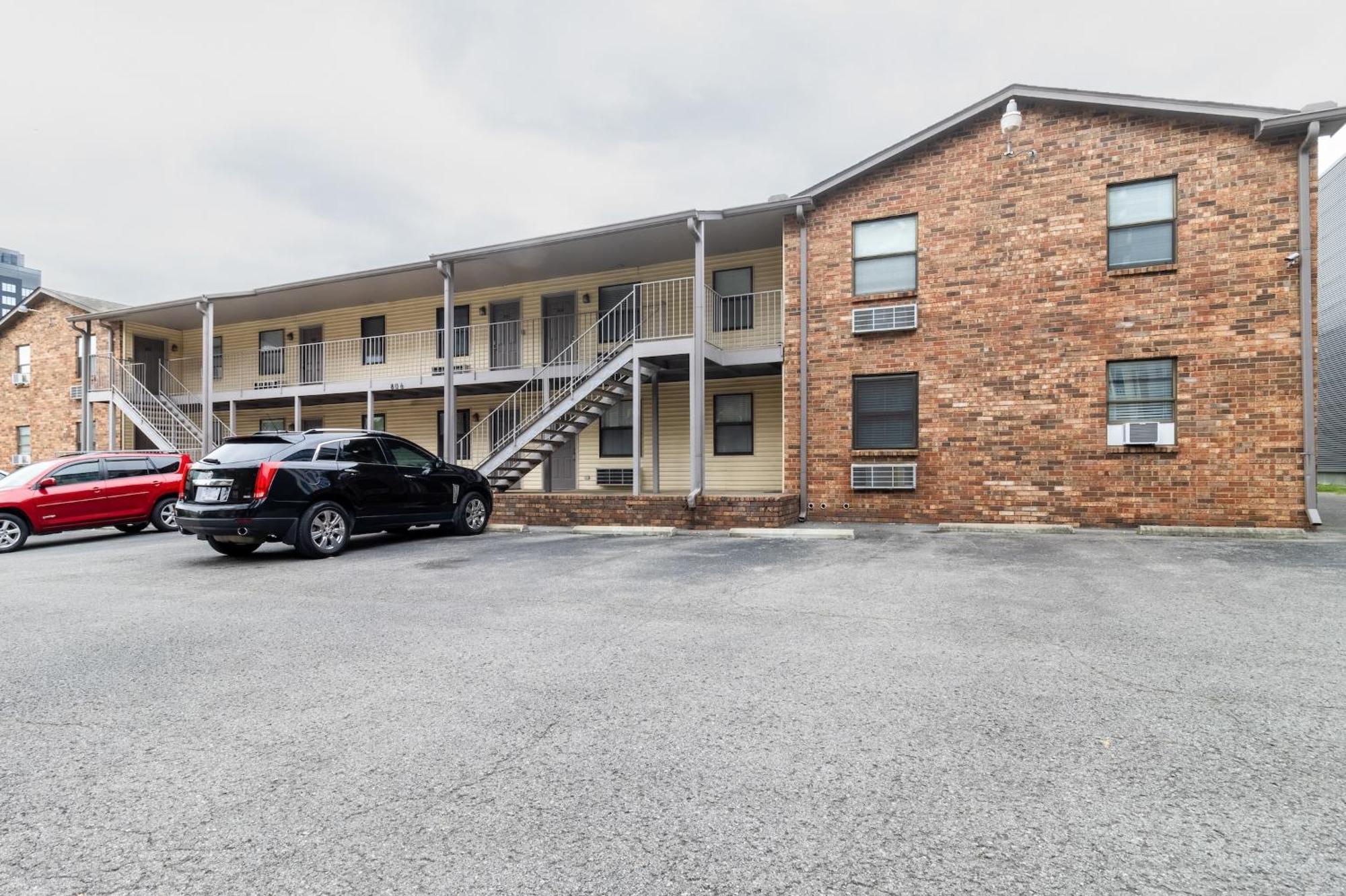 Downtown 1br With Full Kitchen, Pet-friendly * Nashville