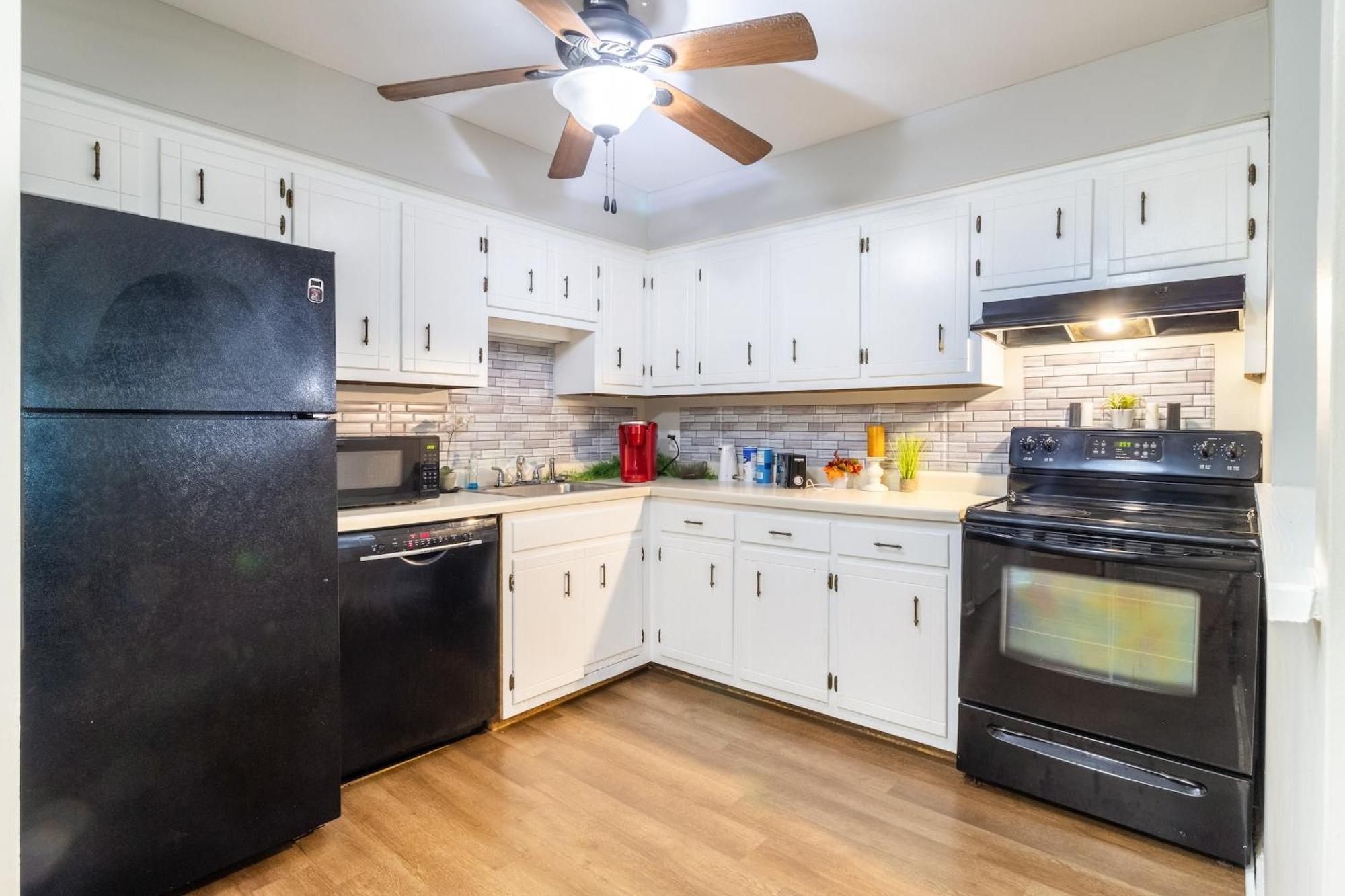 Downtown 1br With Full Kitchen, Pet-friendly Apartment Nashville